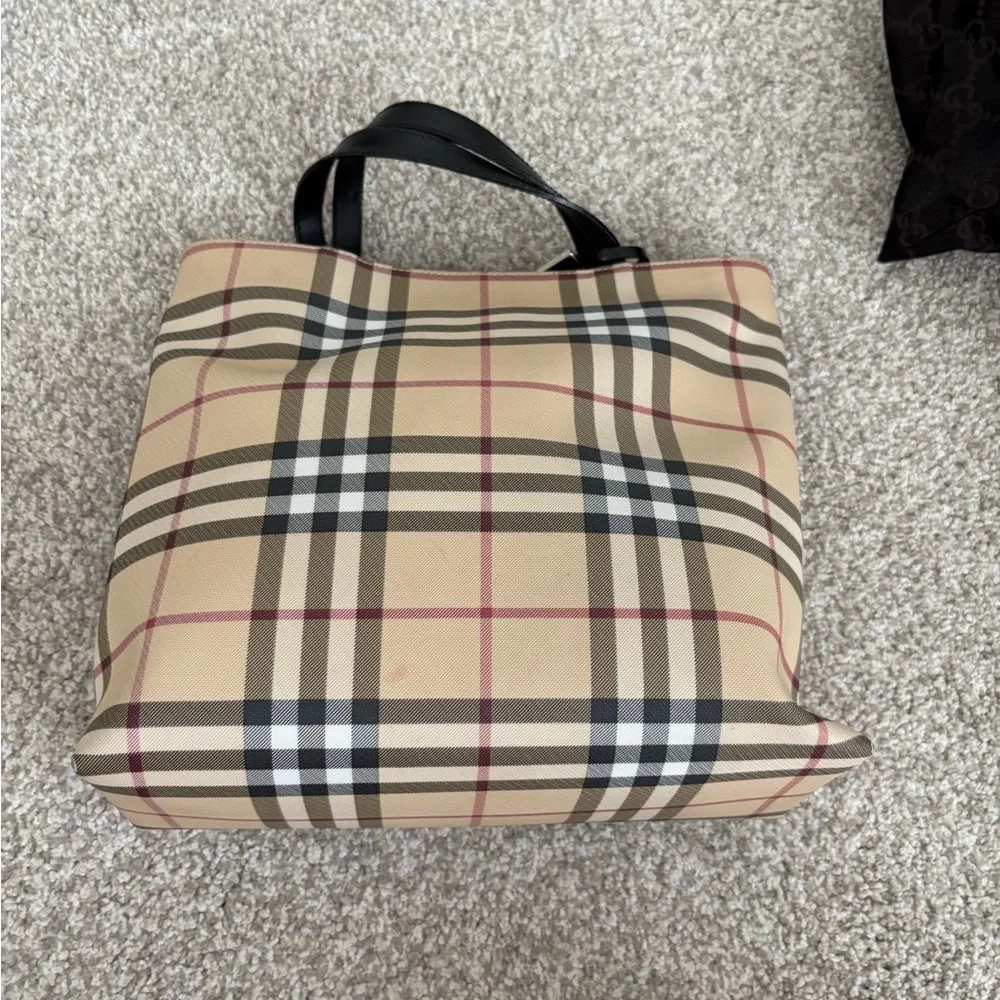 Burberry Beige Checkered Women's Bag - Picture 3 of 7